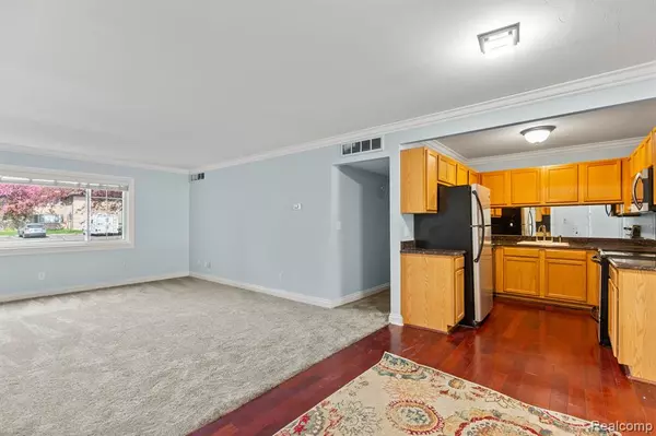 Rochester Hills, MI 48309,2247 WALTON Boulevard