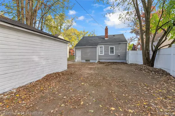 Detroit, MI 48223,15435 Fielding Street