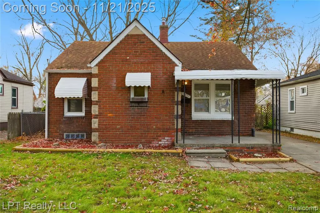 Redford, MI 48240,19357 Centralia