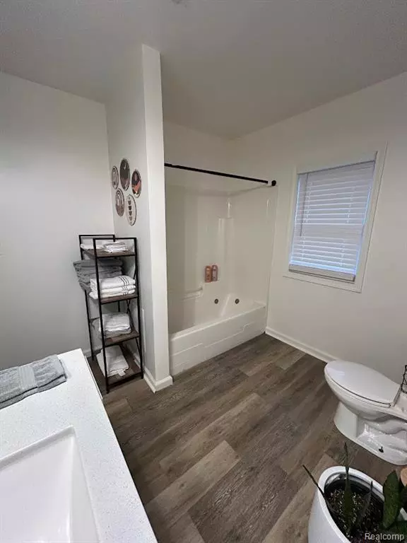 Pontiac, MI 48340,591 E Mansfield