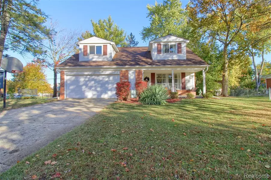 8650 Buffalo Drive, Commerce Twp, MI 48382