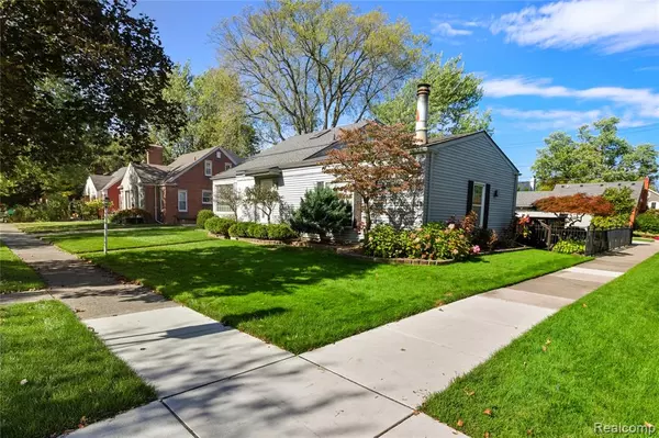 Huntington Woods, MI,10404 Hart Avenue