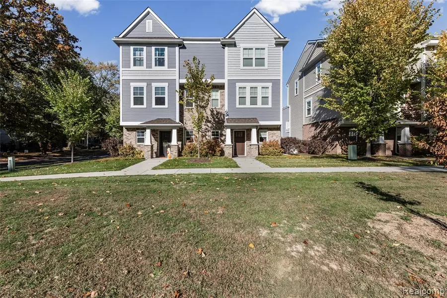 591 Parkside Way, Ferndale, MI 48220