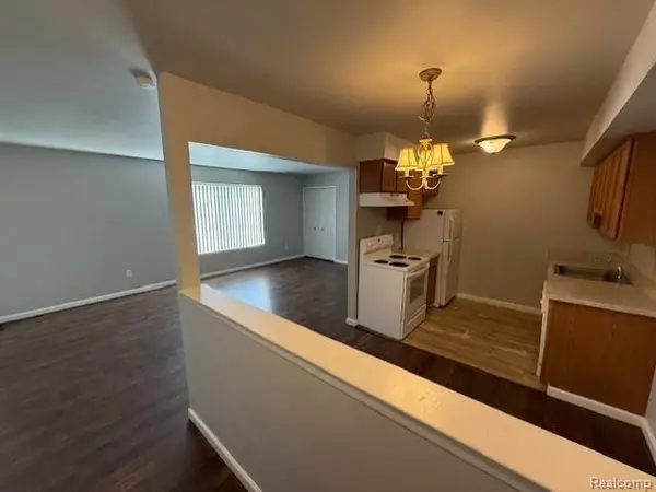 Sterling Heights, MI 48313,43964 FREEWAY Drive