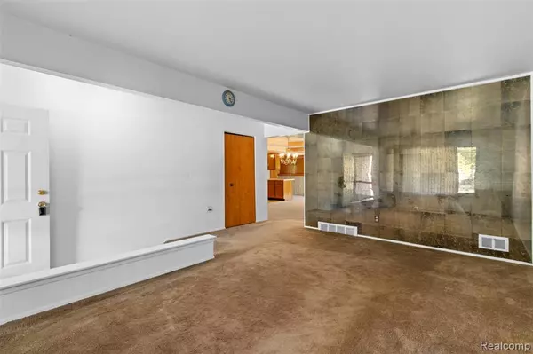 Troy, MI 48083,2846 Teasdale Drive