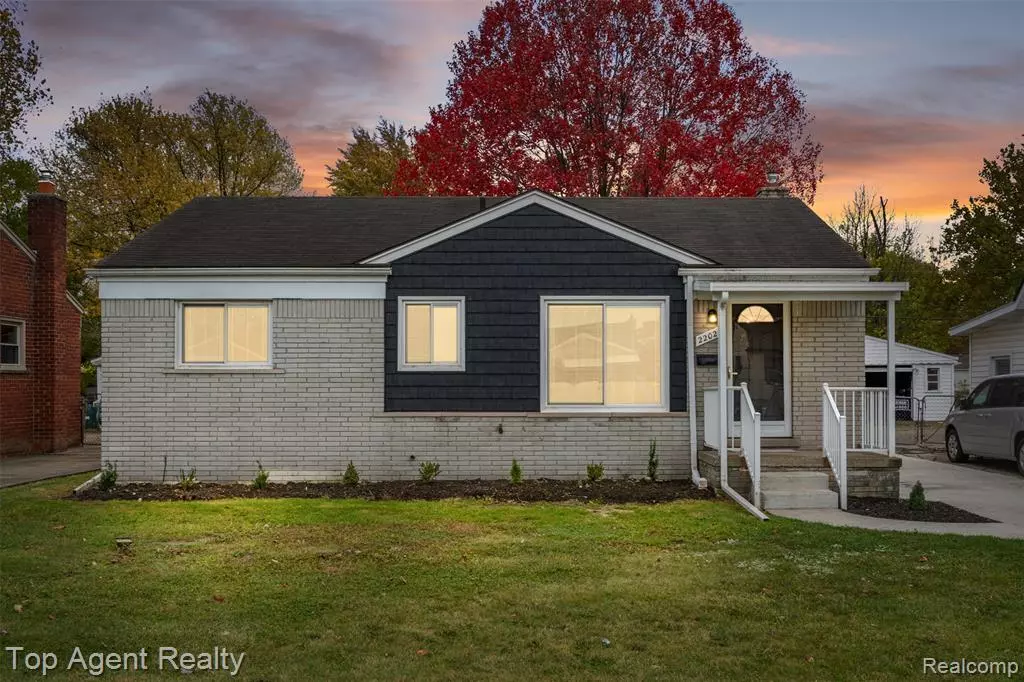 Saint Clair Shores, MI 48081,22024 Lanse Street