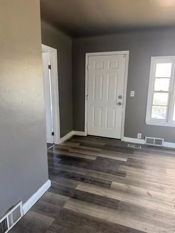 Warren, MI 48089,11388 Jackson Avenue