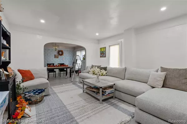 Detroit, MI 48228,6225 Stahelin Avenue