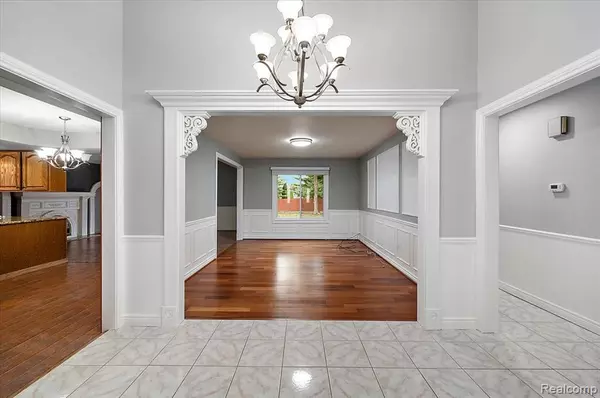 Clinton Twp, MI 48038,38543 Cheldon Street