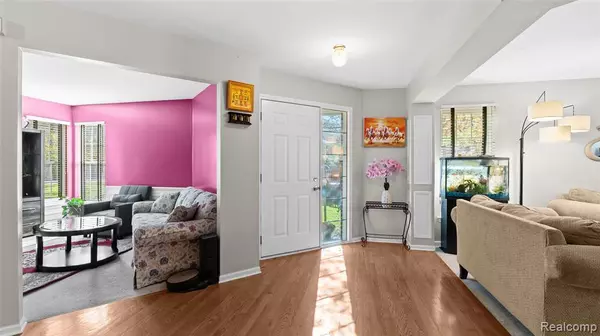 Wixom, MI 48393,682 Chestnut Drive