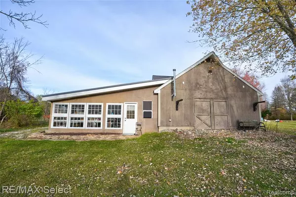 Flushing, MI 48433,6571 River Road