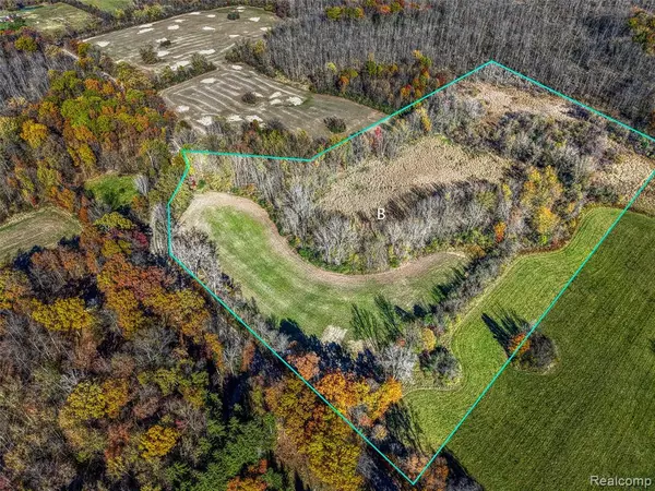 South Lyon, MI 48178,34 Spencer Road