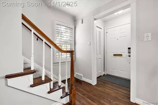 Royal Oak, MI 48073,2136 Bonnieview Drive