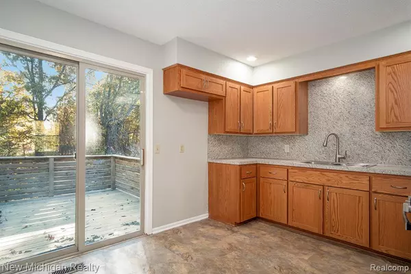 Grand Rapids, MI 49544,966 McCarty NW Street