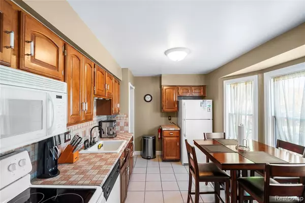 Wyandotte, MI 48192,1031 Mulberry Street