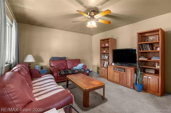 Dearborn Heights, MI 48125,5622 Campbell Street