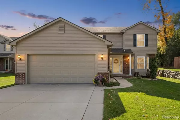 Waterford, MI 48327,7799 Rampart Trail