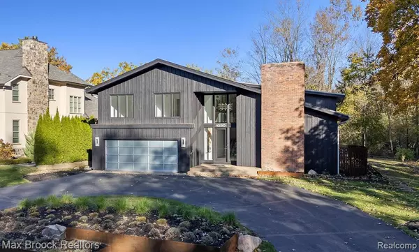 Birmingham, MI 48009,1030 Lakeside Drive