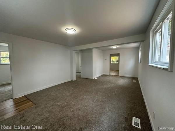 Capac, MI 48014,14904 Imlay City Road