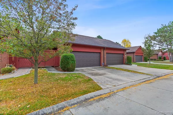 Clinton Twp, MI 48038,42216 Lochmoor Street