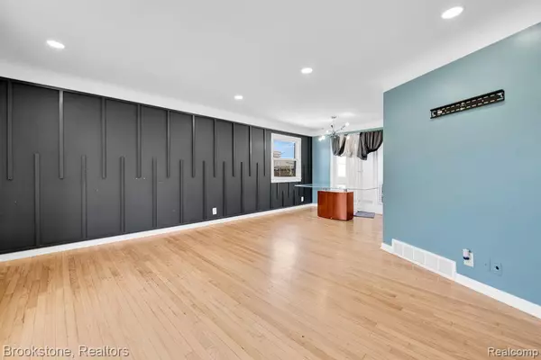 Warren, MI 48089,11085 Busch Avenue