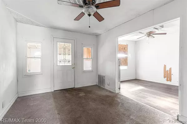 Hazel Park, MI 48030,533 E Milton Avenue