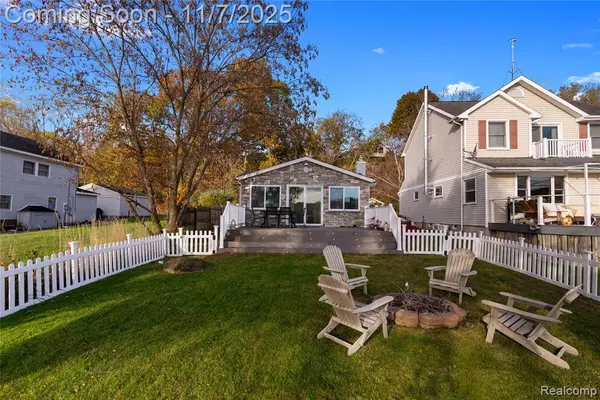 Highland, MI,1921 Lakeview Lane