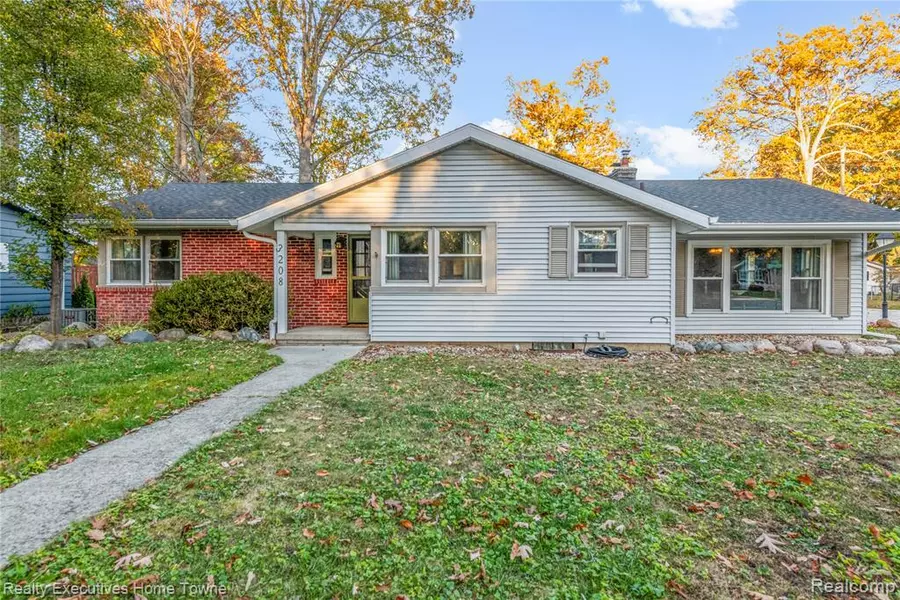 3208 Mount Vernon Road, Port Huron, MI 48060