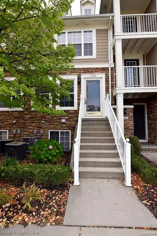 1084 FAULKNER, Troy, MI 48083