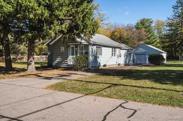 Southfield, MI 48033,20756 Van Buren Street