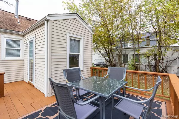 Berkley, MI 48072,3932 Ellwood Avenue