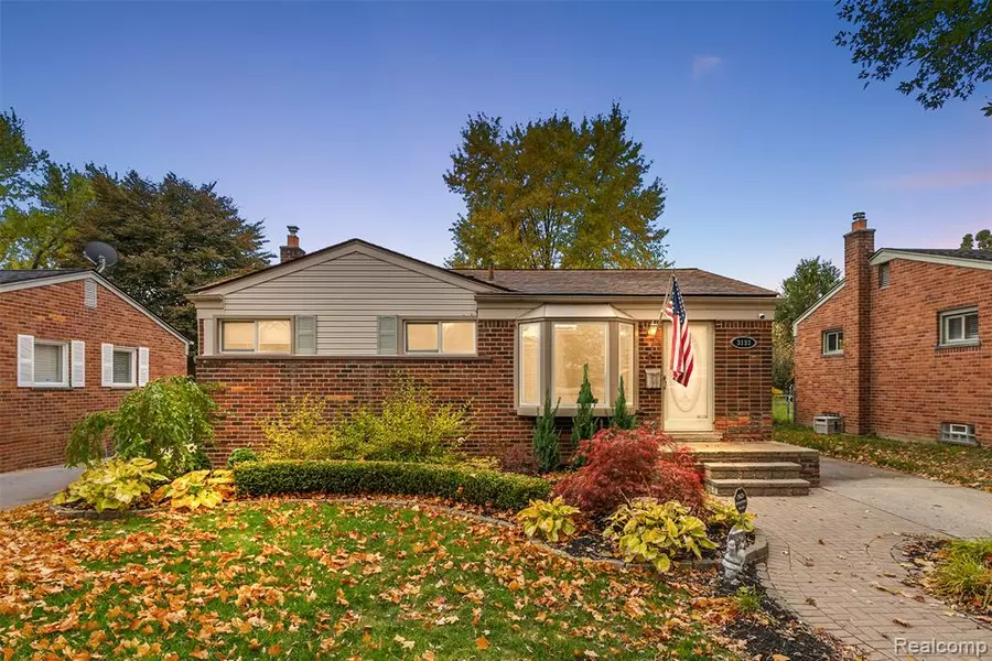 3133 Maplewood Avenue, Royal Oak, MI 48073