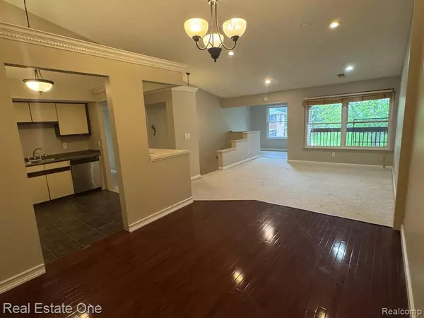 Northville, MI 48167,19317 Surrey Lane