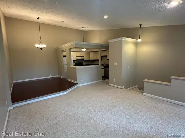 Northville, MI 48167,19317 Surrey Lane