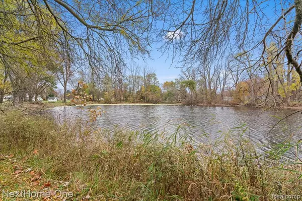 Genoa, MI 48114,920 Del Sher Drive