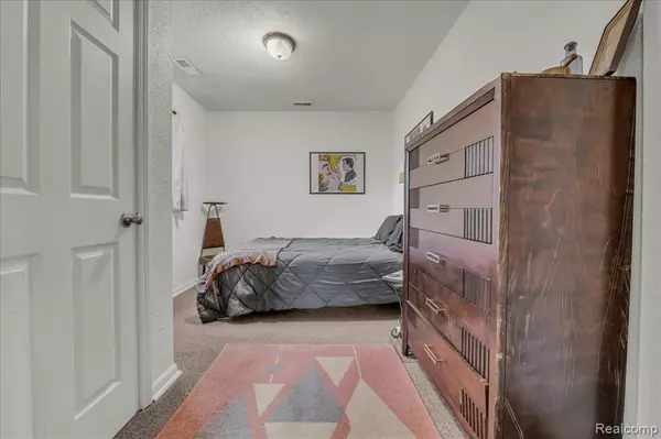 Detroit, MI 48208,1769 W Warren Ave