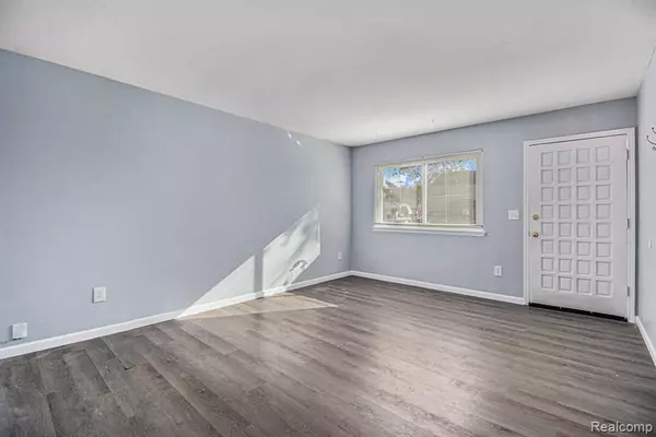 Hazel Park, MI 48030,166 W Coy Avenue