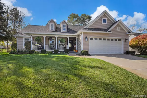 9203 Pine Walk Pass, Linden, MI 48451