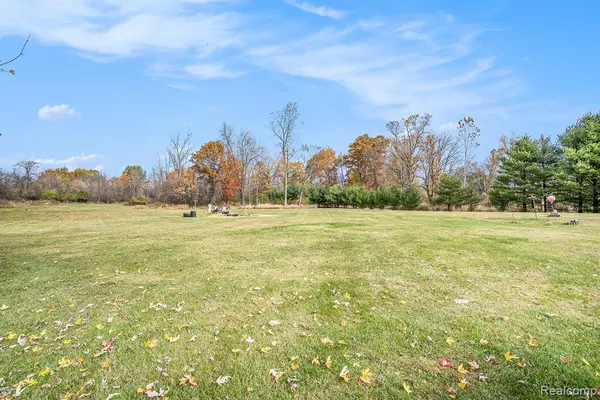 Fenton, MI 48430,6701 Hazard Road