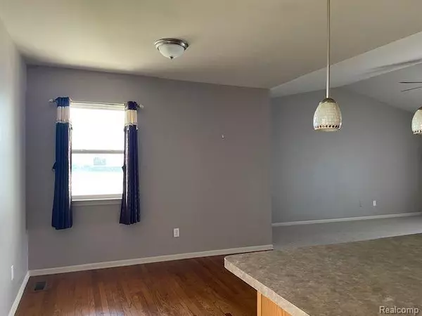 Grand Blanc, MI 48439,35000 MITCHELL Street