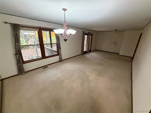 Novi, MI,23095 Beck Road