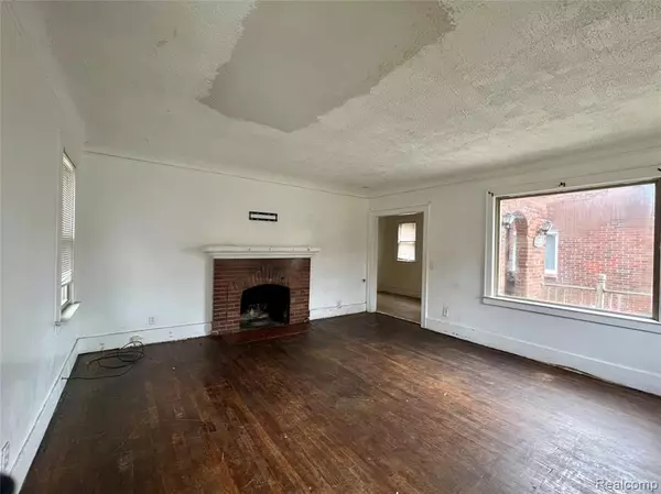 Detroit, MI 48227,15727 Mansfield Street