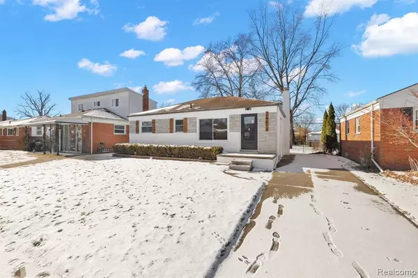 Saint Clair Shores, MI 48081,29213 Joan Street