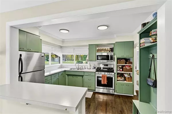 Flint, MI 48506,3413 Blue Lake Drive