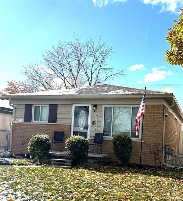 25066 Maywood Street, Trenton, MI 48183