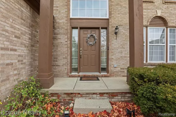 Pontiac, MI 48340,755 Lacosta Court