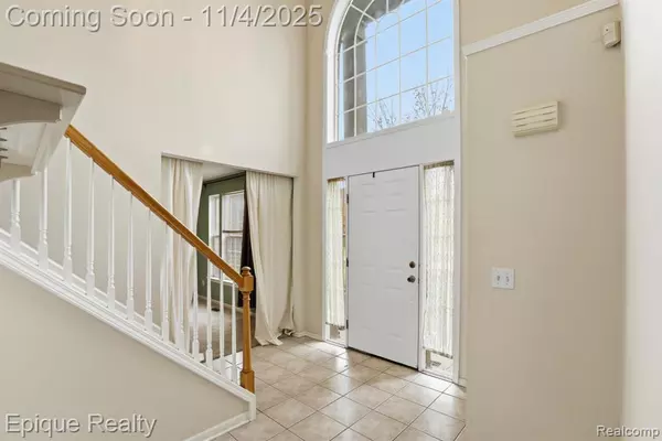 Pontiac, MI 48340,755 Lacosta Court