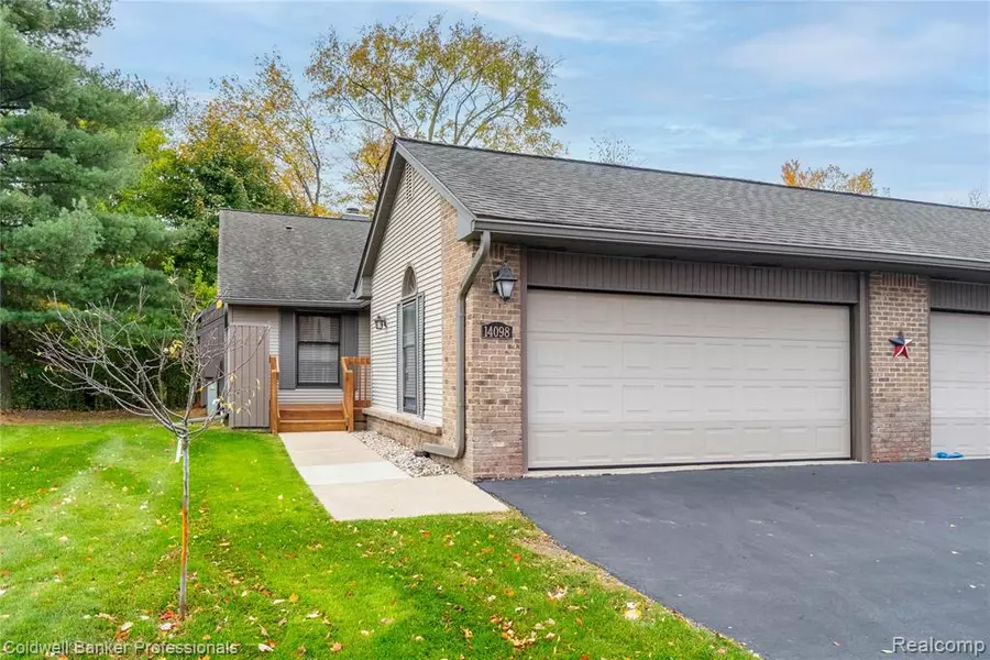 14098 Meadow Hill Lane, Plymouth, MI 48170