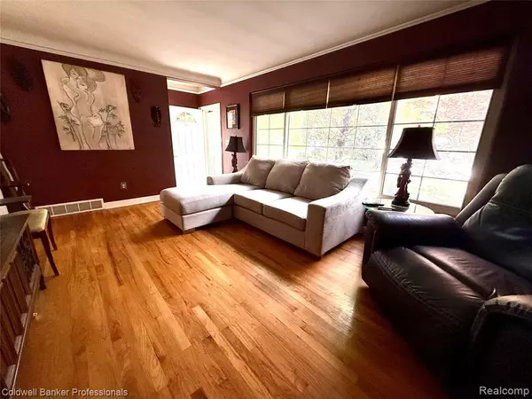 Eastpointe, MI 48021,16766 Sprenger Avenue