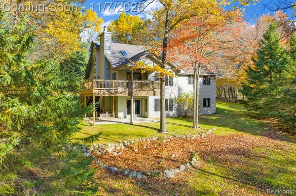 425 Rosell Road, Holly, MI 48442